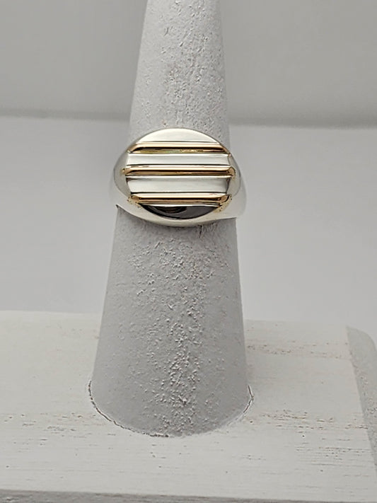 silver and gold ring