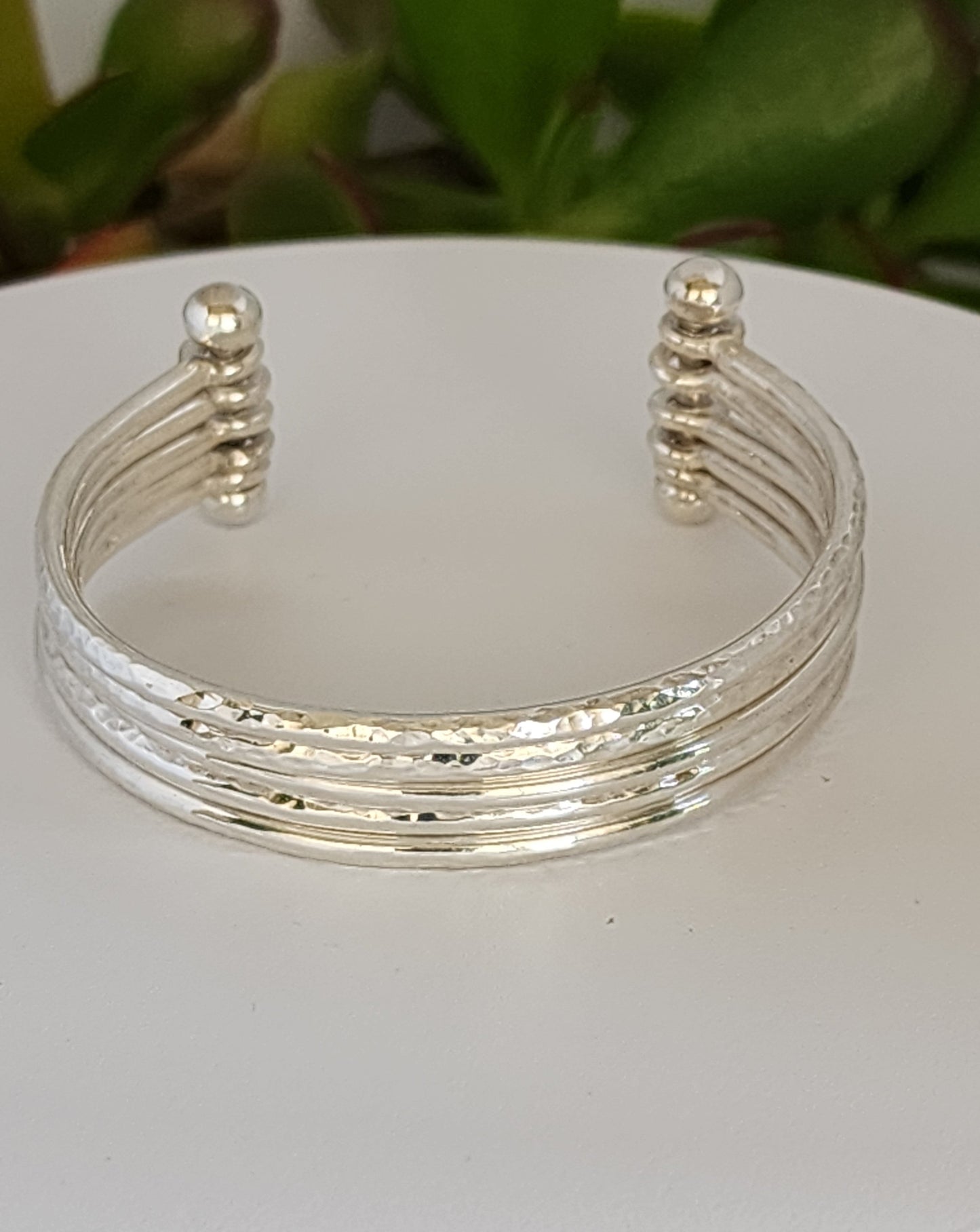 women's cuff/bangle bracelet 