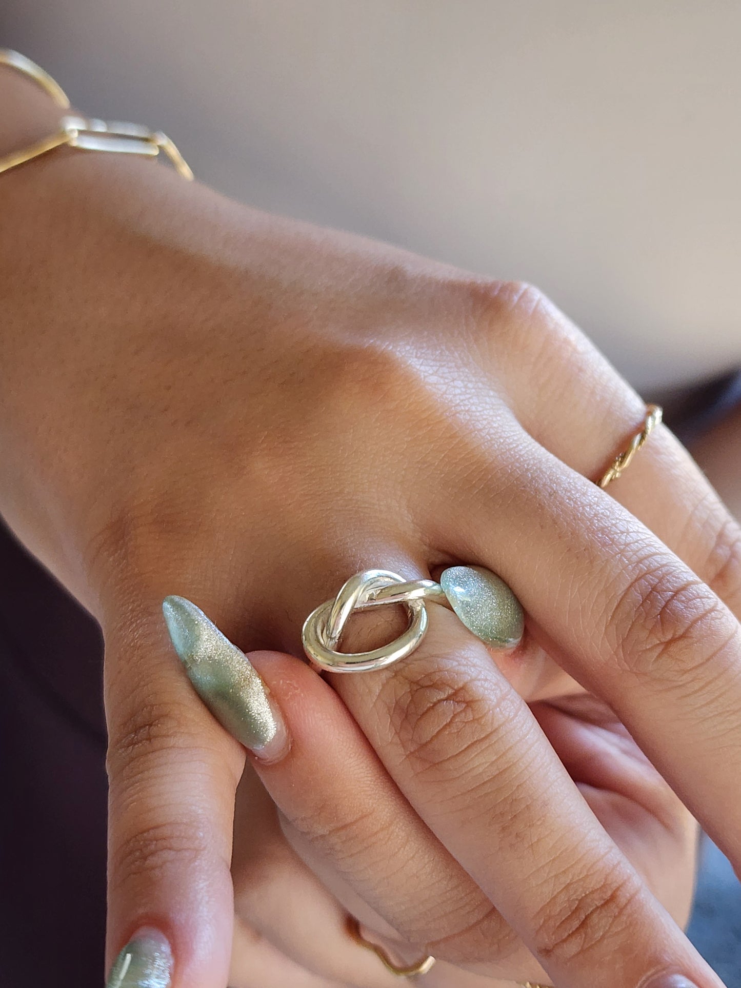 Knot silver ring