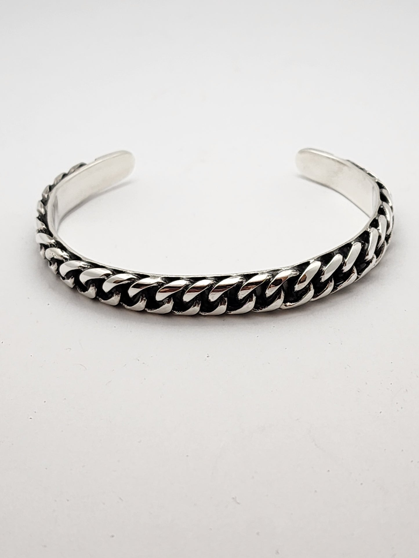 Cuben Silver Chain Cuff Bracelet